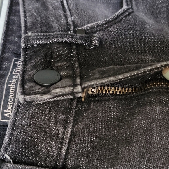 Abercrombie & Fitch DIY Festival Indie Sleaze E Girl Cut Off denim shorts 26 - Picture 3 of 9